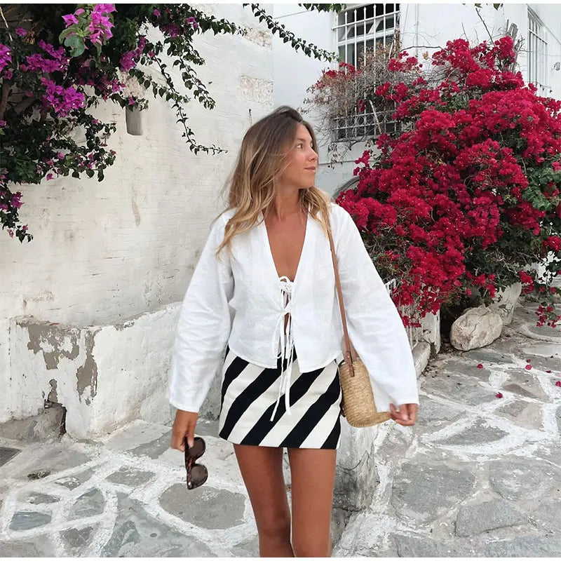 Elegant White Lapel Collar Women's Pleated Shirt